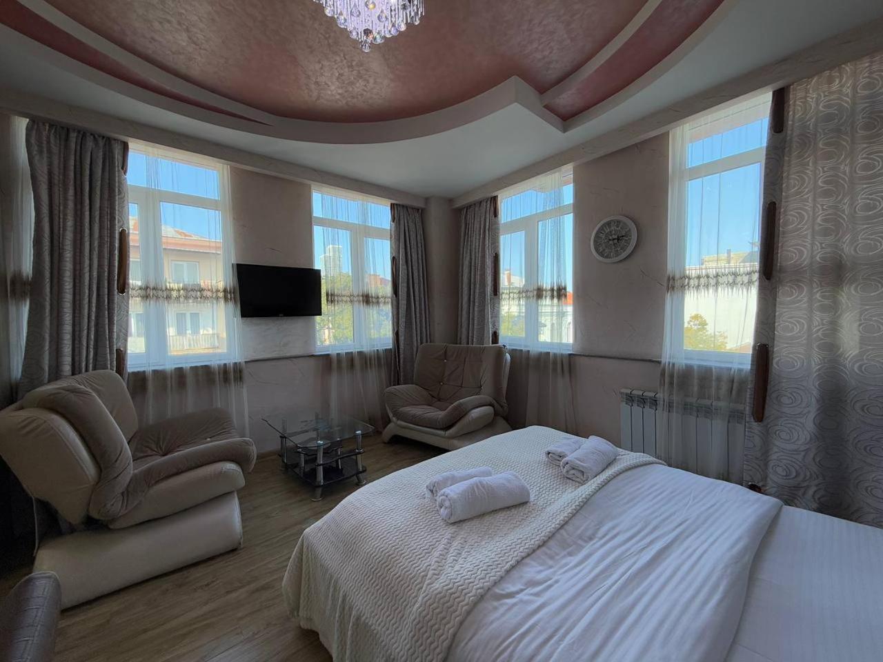 Black Sea Star Batumi Bagian luar foto