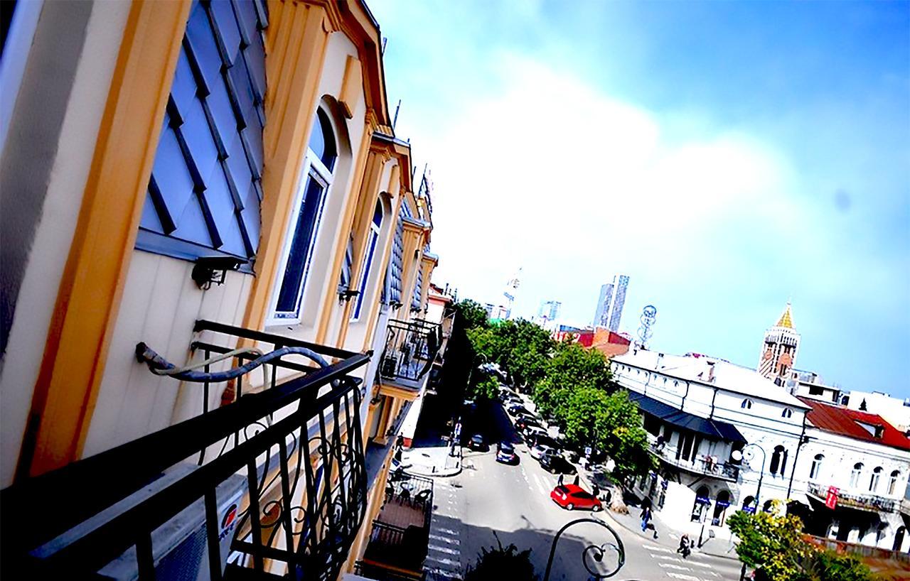 Black Sea Star Batumi Bagian luar foto